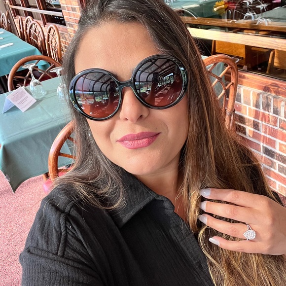 Meet your Posher, Camilasantos1980 - Picture 3 of 4